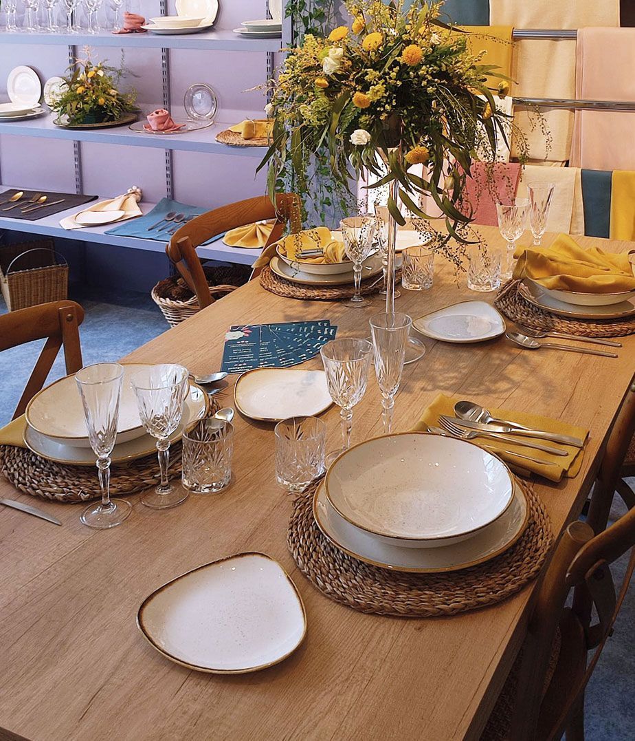 Alquiler de material para eventos y celebraciones como vajillas, cristalería, mantelería, cubertería, carpas, mobiliario y foodtruck. Rent Events es una empresa de CET Grapats y damos oportunidades de trabajo a personas con necesidades especiales. Grapats es un proyecto de economía social dirigido por Caritas d’Urgell en la Seu d’Urgell.