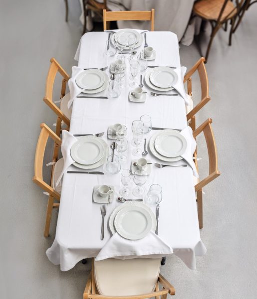 Alquiler de material para eventos y celebraciones como vajillas, cristalería, mantelería, cubertería, carpas, mobiliario y foodtruck. 
Rent Events es una empresa de CET Grapats y damos oportunidades de trabajo a personas con necesidades especiales. Grapats es un proyecto de economía social dirigido por Caritas d’Urgell en la Seu d’Urgell.