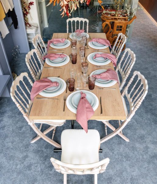 Alquiler de material para eventos y celebraciones como vajillas, cristalería, mantelería, cubertería, carpas, mobiliario y foodtruck. 
Rent Events es una empresa de CET Grapats y damos oportunidades de trabajo a personas con necesidades especiales. Grapats es un proyecto de economía social dirigido por Caritas d’Urgell en la Seu d’Urgell.